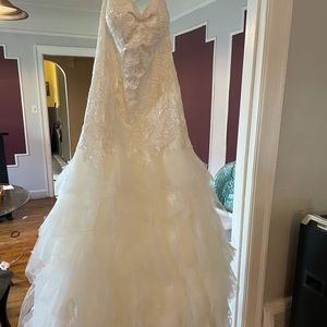 Wedding gown Ivory